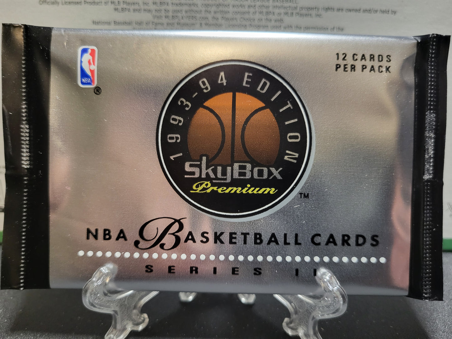 1993-94 Skybox Premium NBA Series 2 Pack(12 cards)