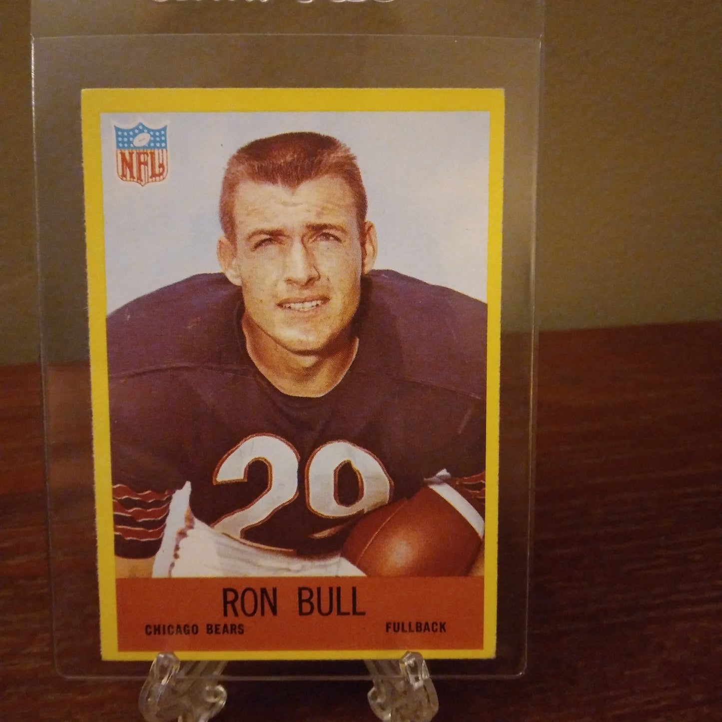 1967 Philadelphia Ron Bull #27