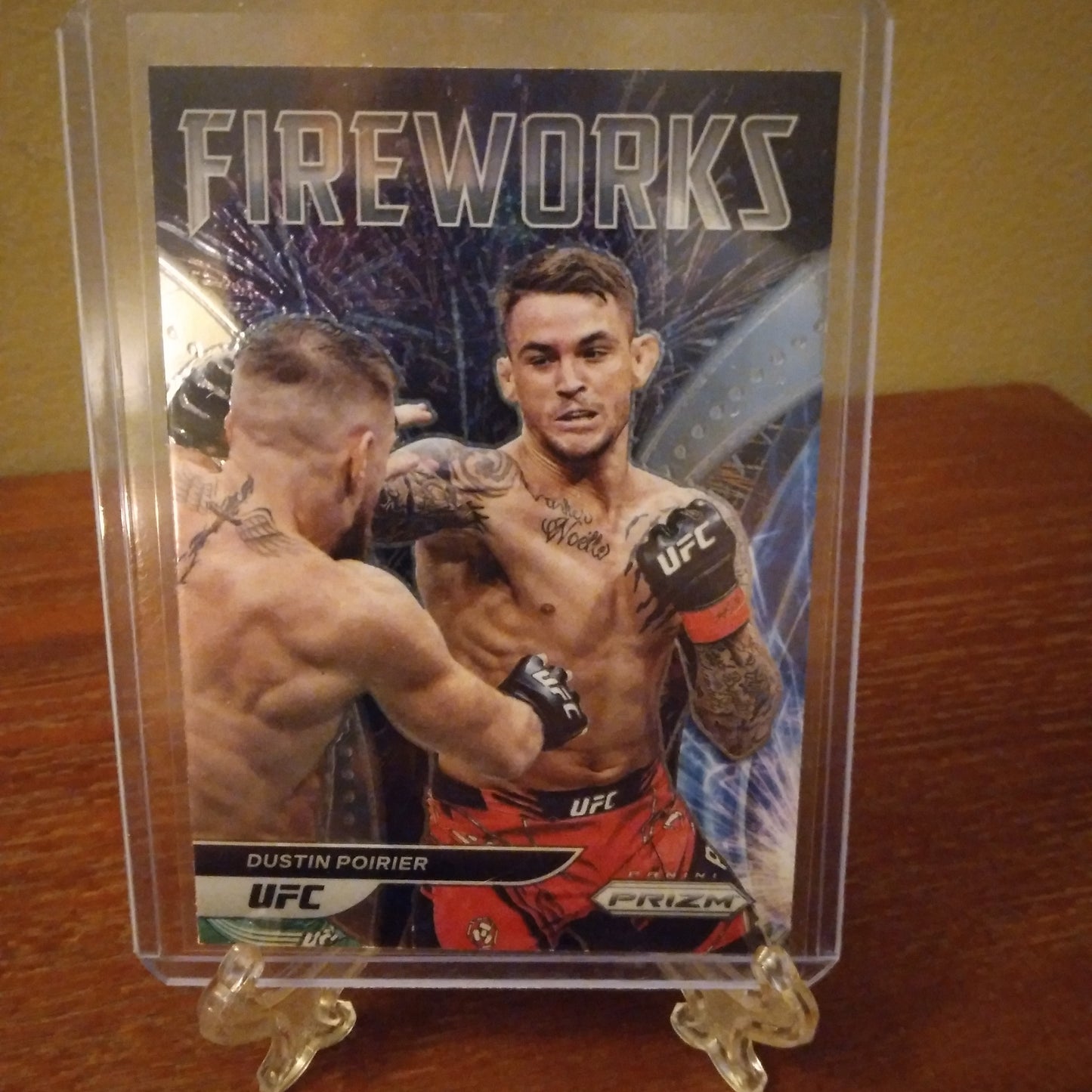 2022 Prizm UFC Fireworks Dustin Poirier #10