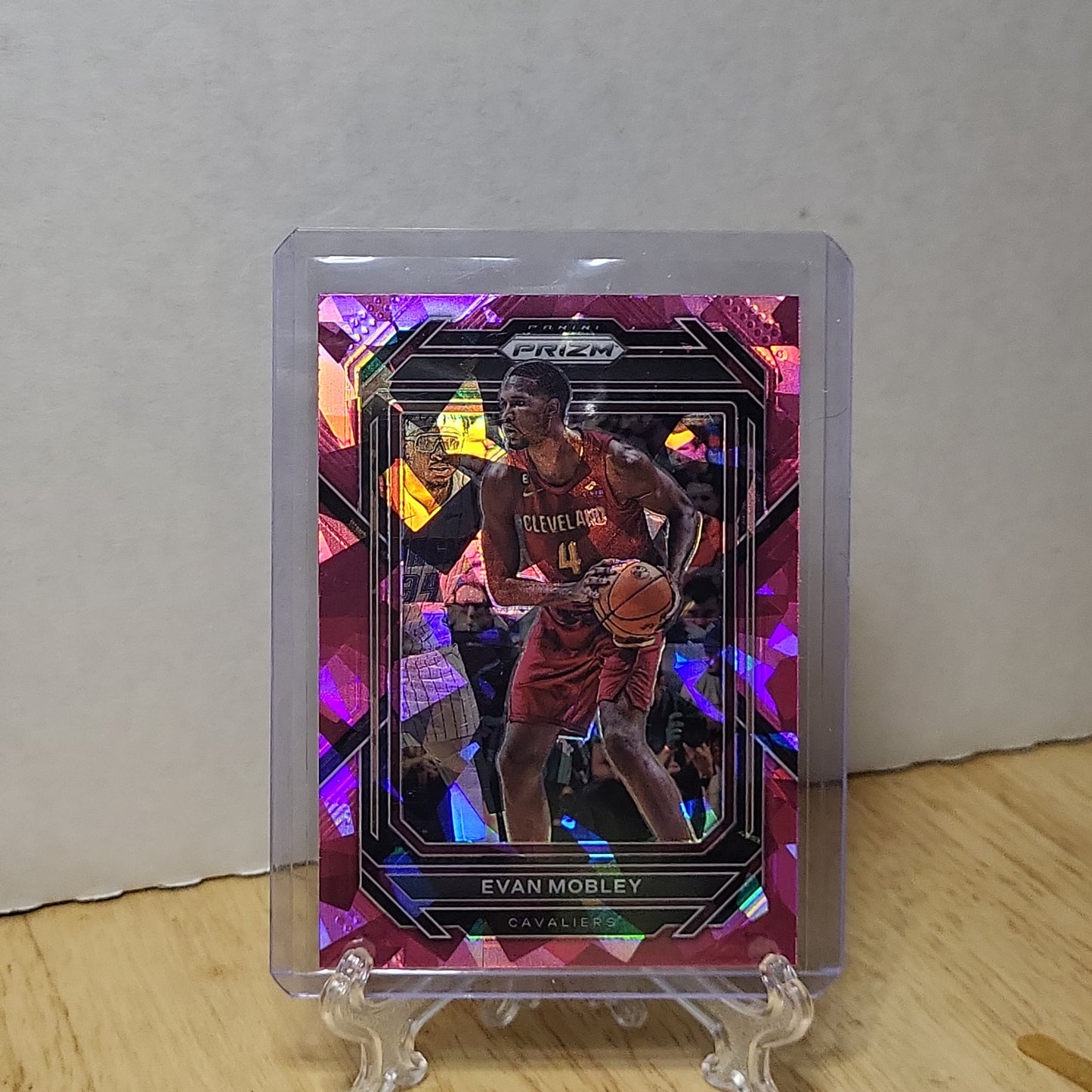 2022-23 Panini Prizm Evan Mobley Pink Ice Prizm #81