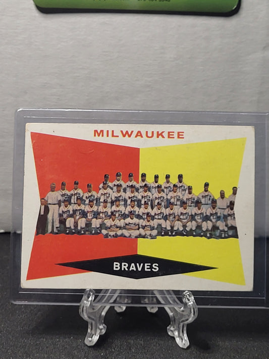 1960 Topps 381 Milwaukee Braves (Hank Aaron, Ed Mathews) Series 5 Checklist (unmarked)