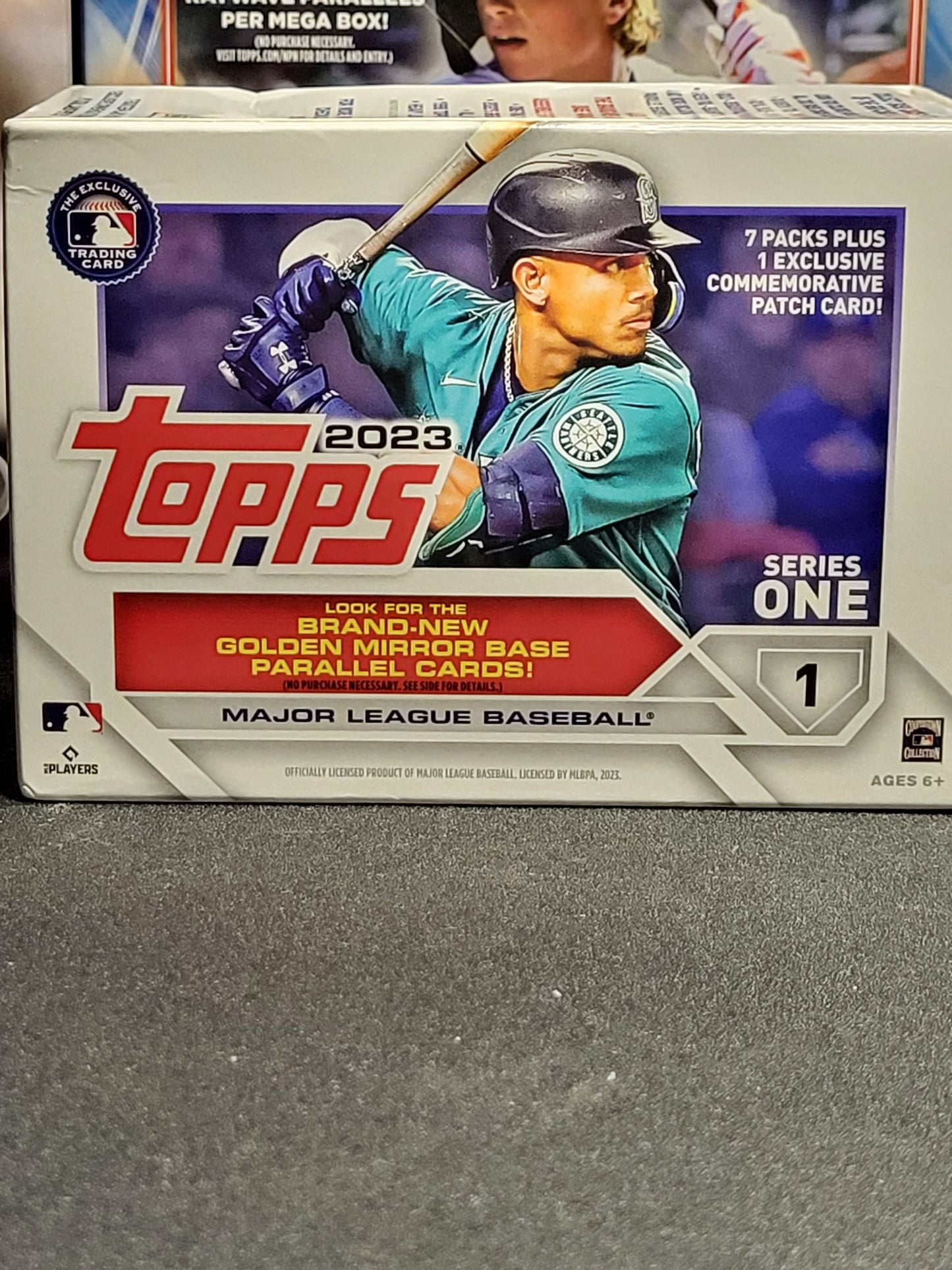 2023 Topps Baseball Series 1 Retail Pack (14 cards)