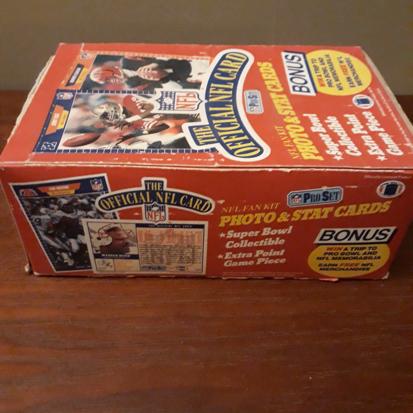 1989 Pro Set Series 1 Football Wax Box