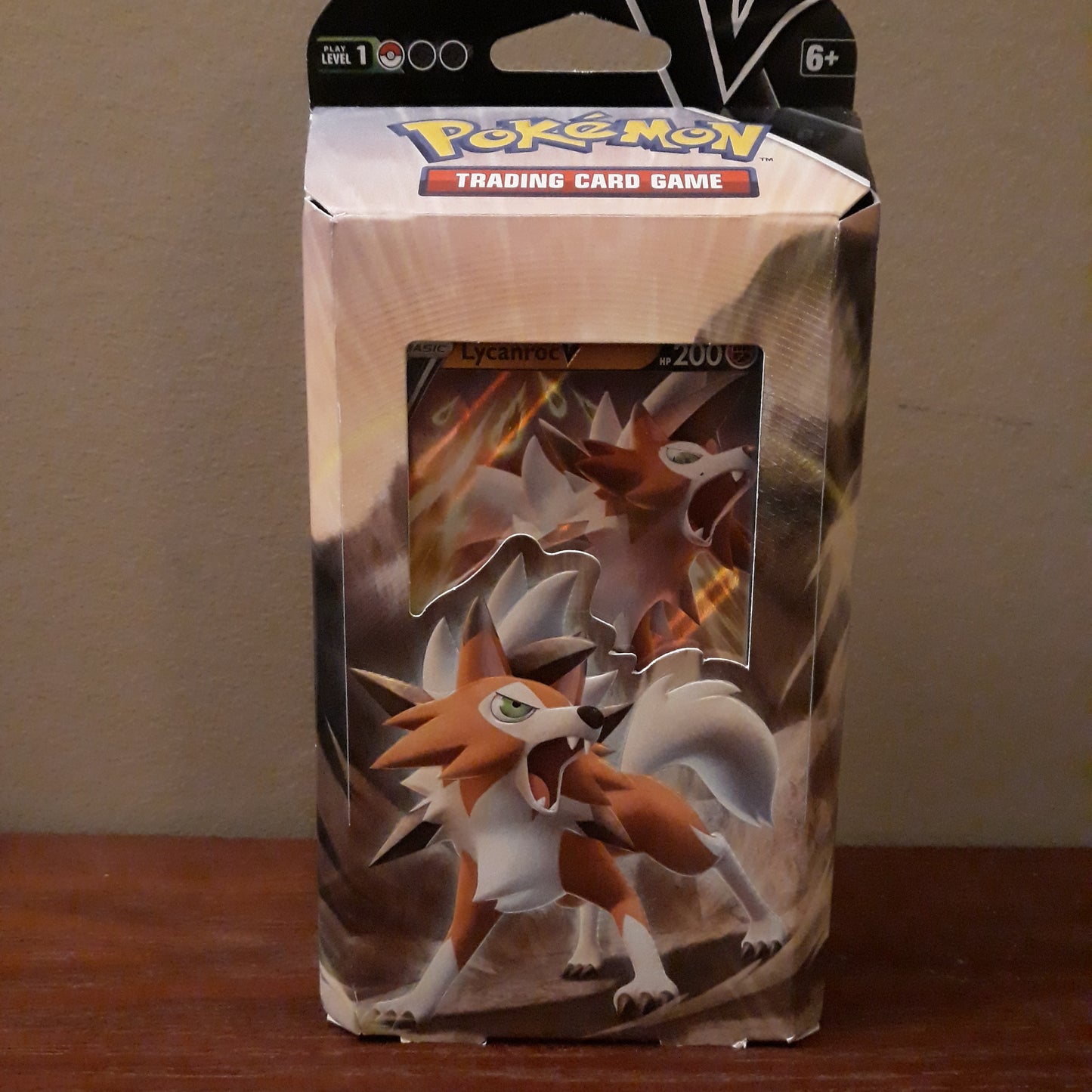 Pokemon TCG: Lycanroc V Battle Deck