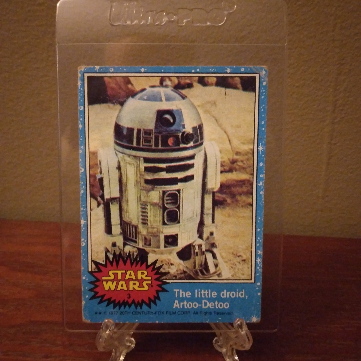 1977 Topps Star Wars Series 1 R2-D2 Rookie Card