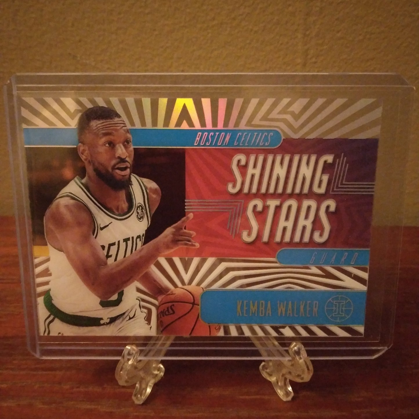 2019-20 Illusions Shining Stars Sapphire Kemba Walker #4