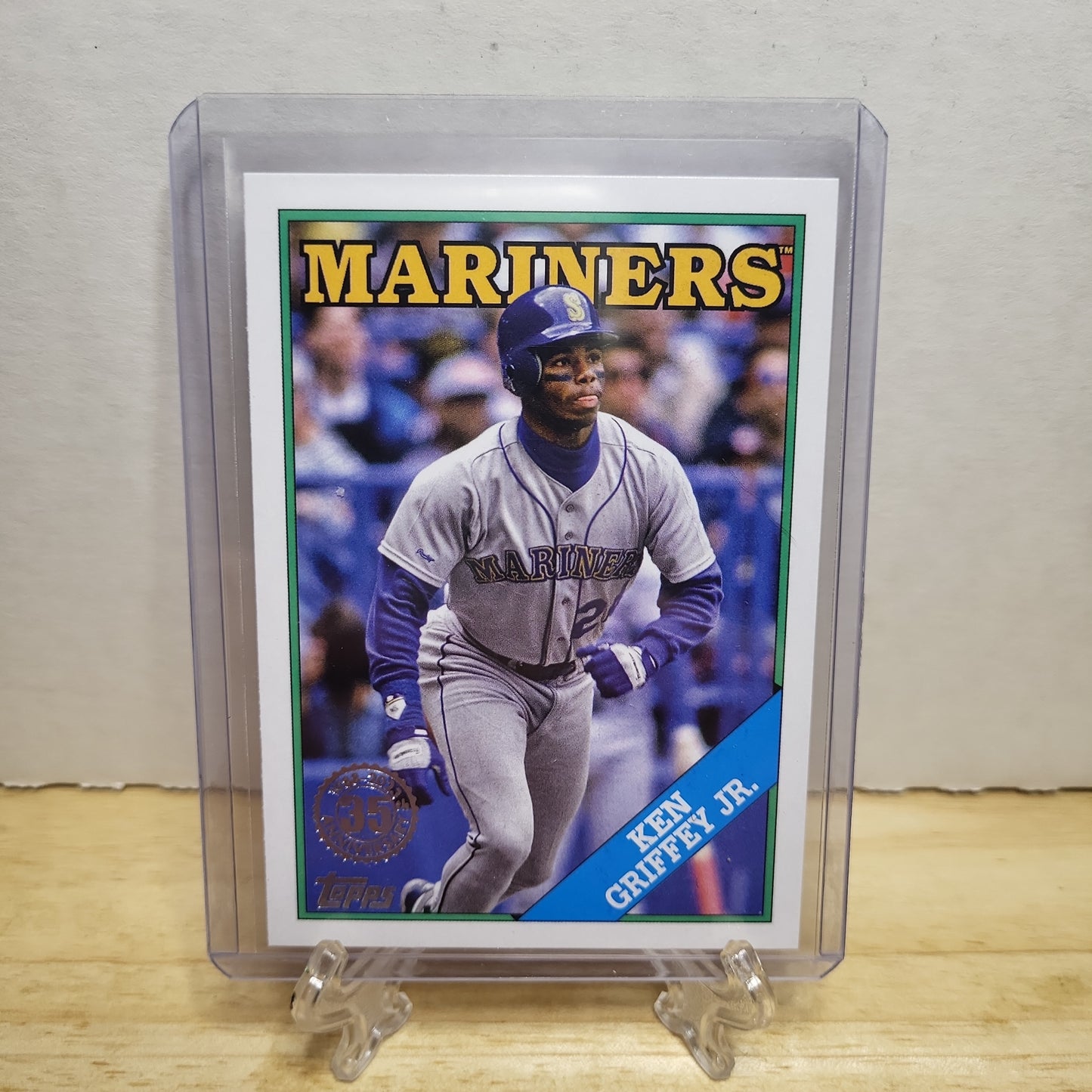 2023 Topps 35th Anniversary 88' Retro Ken Griffey Jr. #T88-82